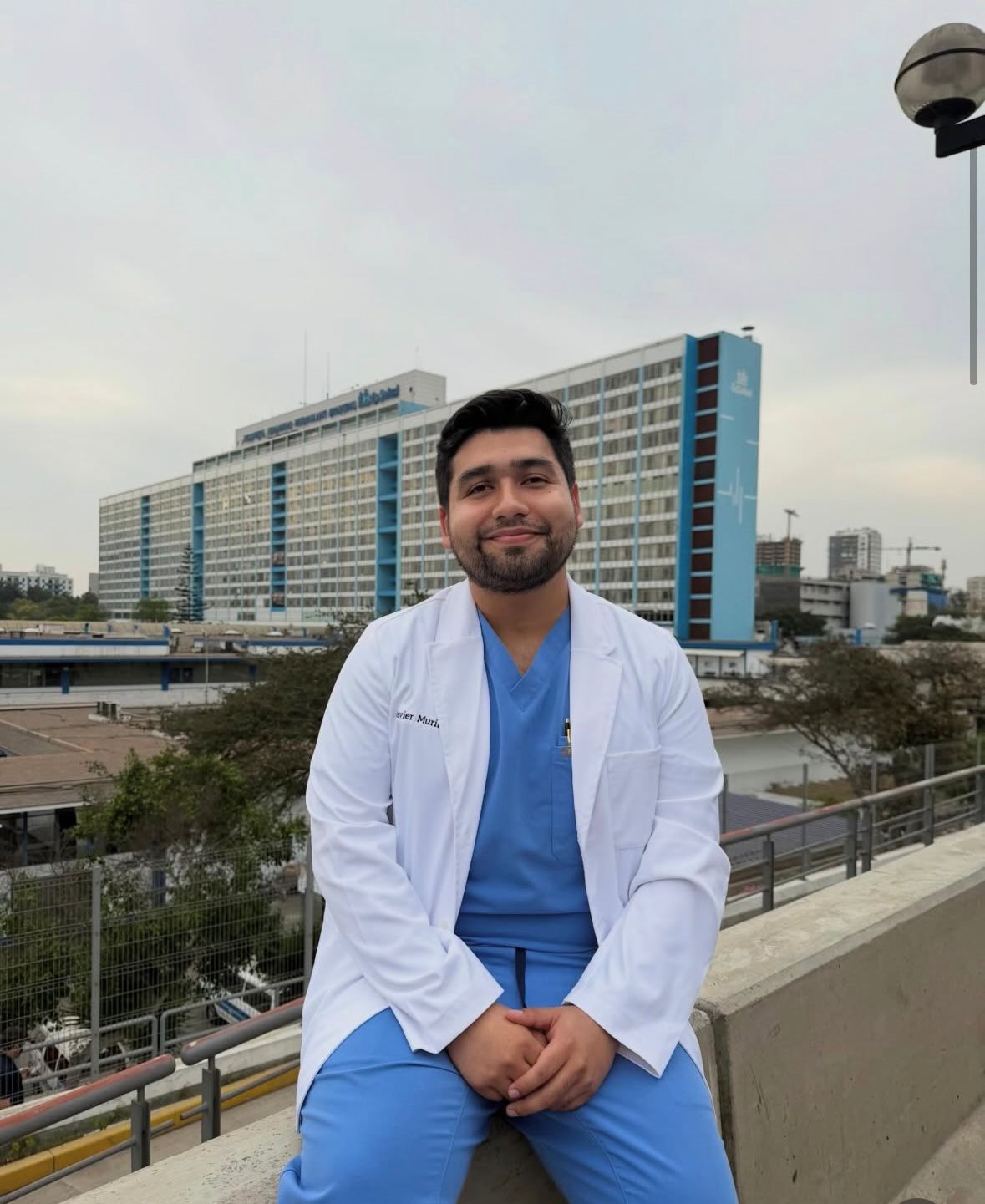 Dr. Nair Javier